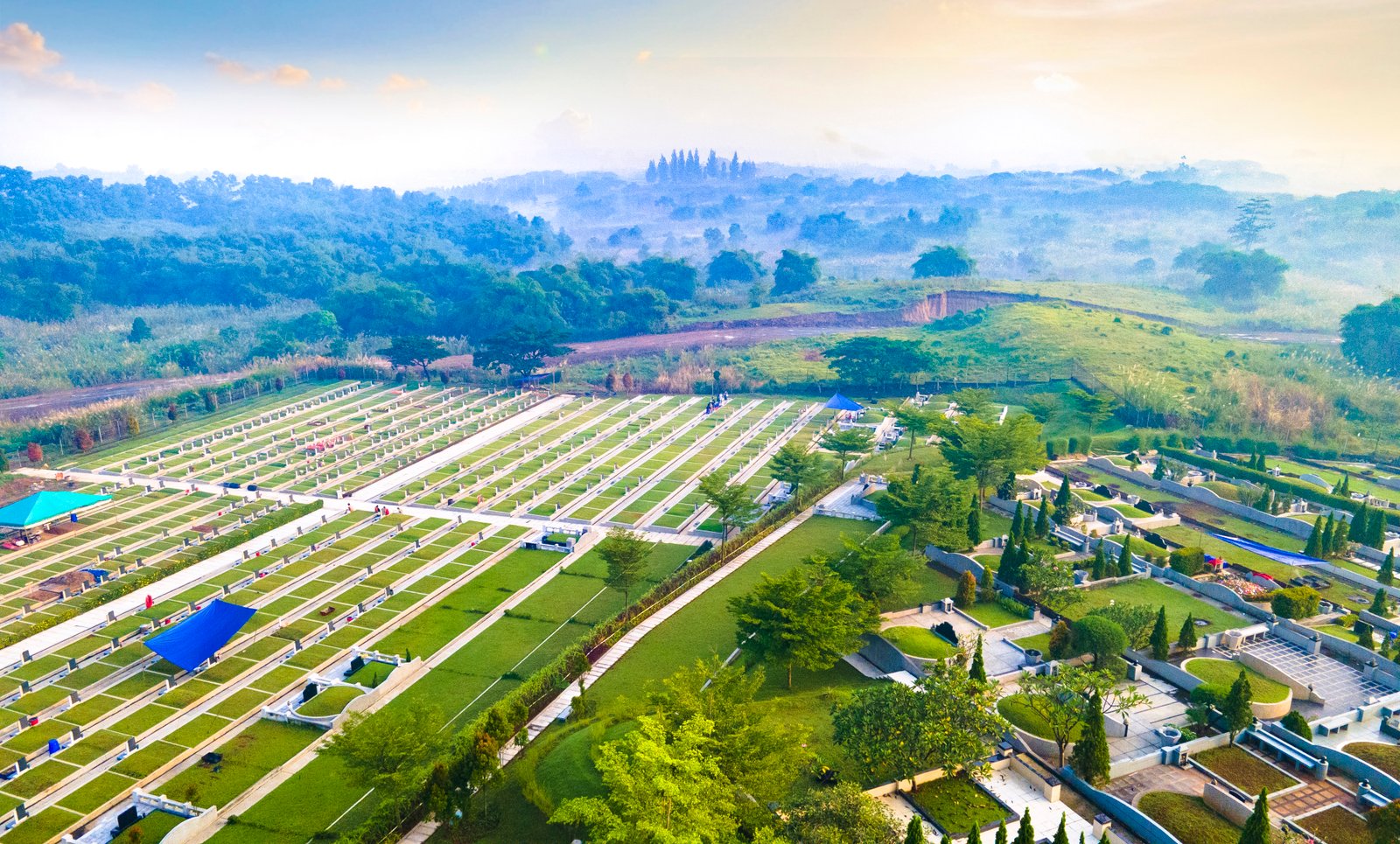 Pemandangan kawasan Lestari Memorial Park yang tertata